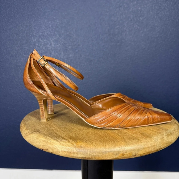 Aldo "Dolliver" Tan Leather Pointed Heels with Ankle Strap, Size EU 40 (US 9) - Picture 4 of 8
